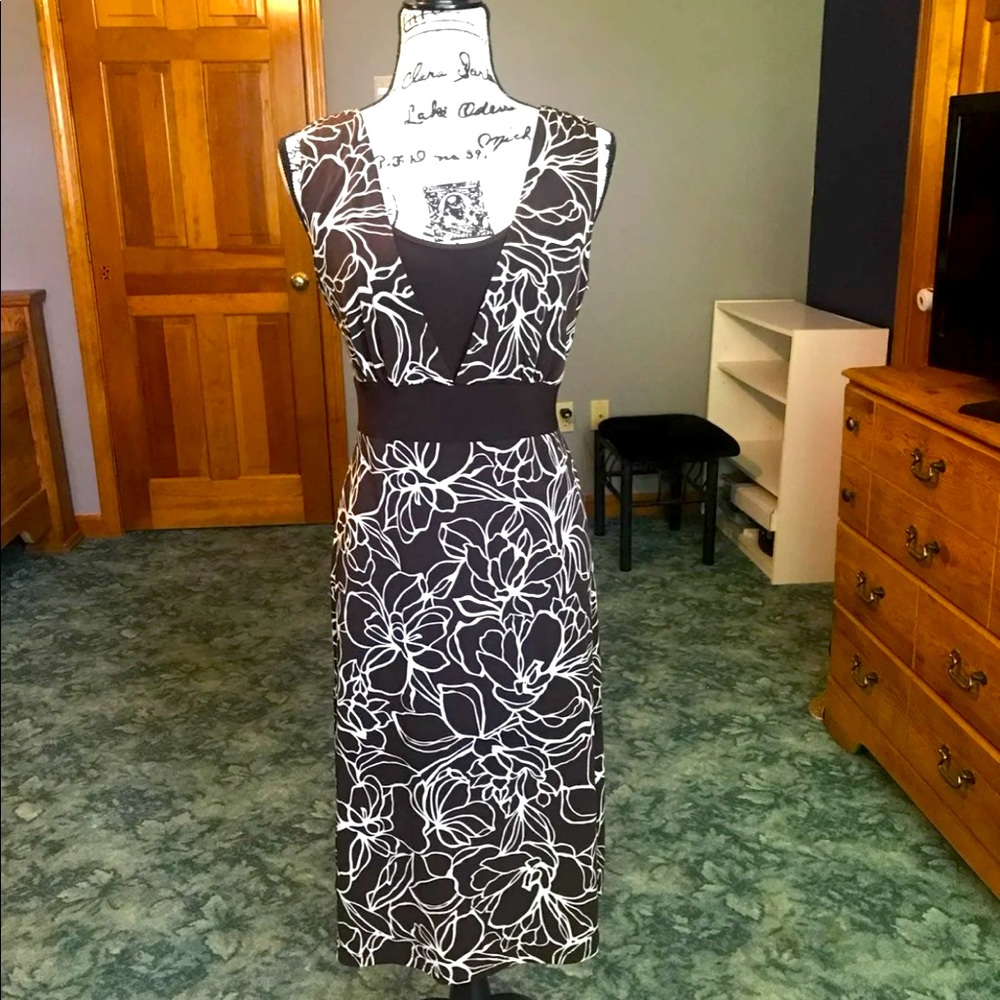 Brown and white dress womens medium